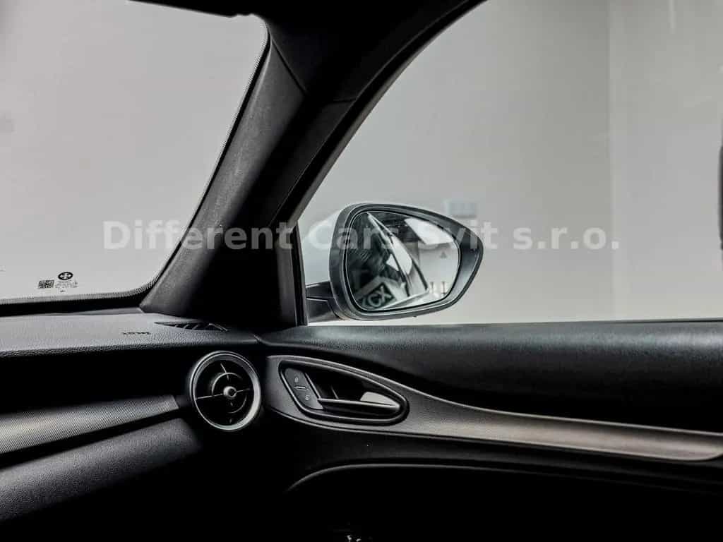 Alfa Romeo Stelvio Sprint Q4 03/2022-photo-25