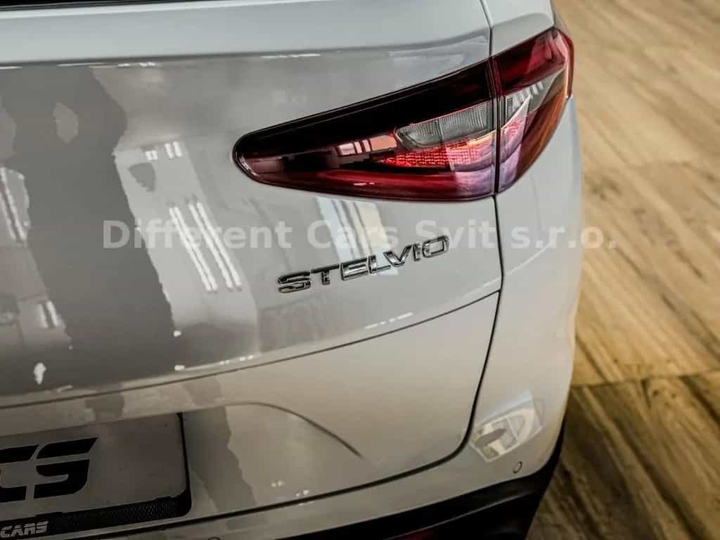 Alfa Romeo Stelvio Sprint Q4 03/2022-photo-7