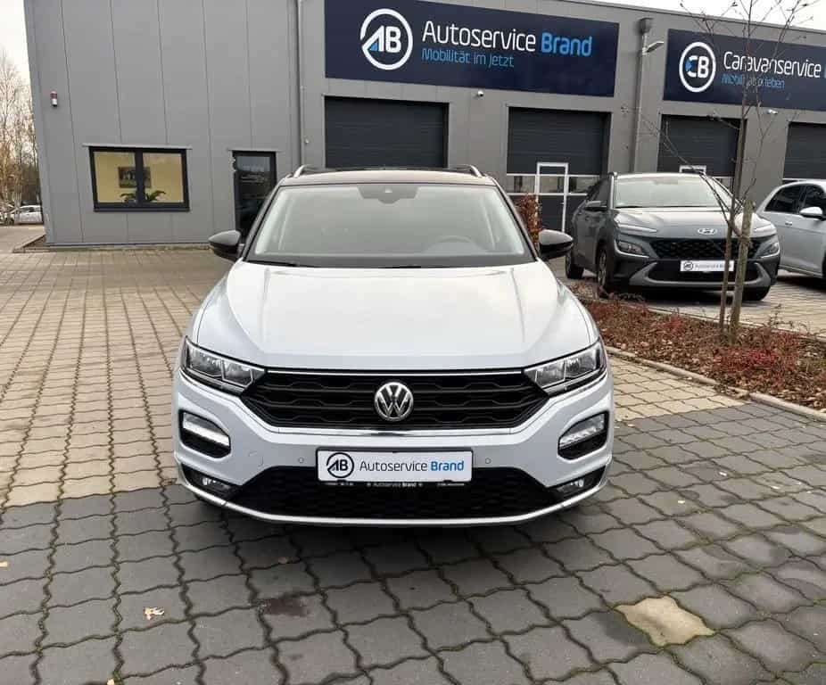 Volkswagen T-Roc Style 07/2018-photo-1