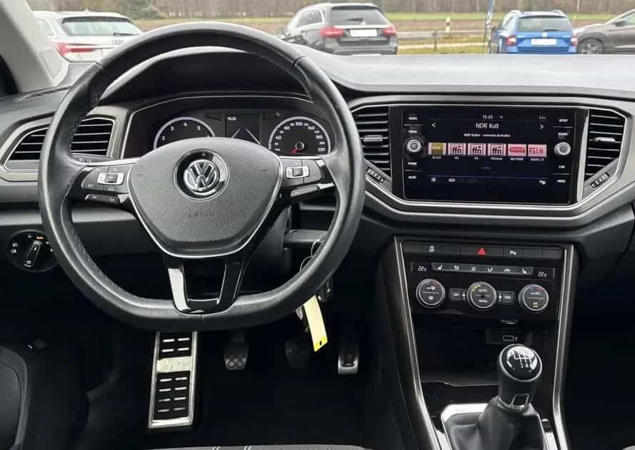 Volkswagen T-Roc Style 07/2018-photo-9