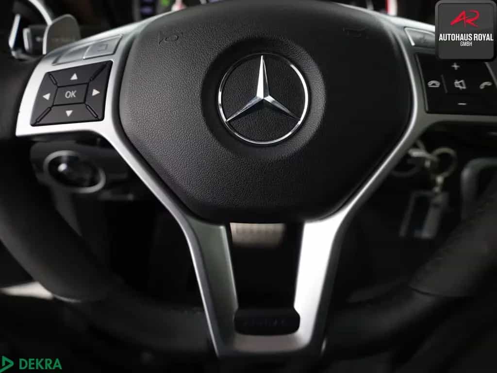 Mercedes-Benz GLA 45 AMG 4M EXKLUSIV KAMERA,COMAND,MEMORY,PANO 05/2015-photo-11