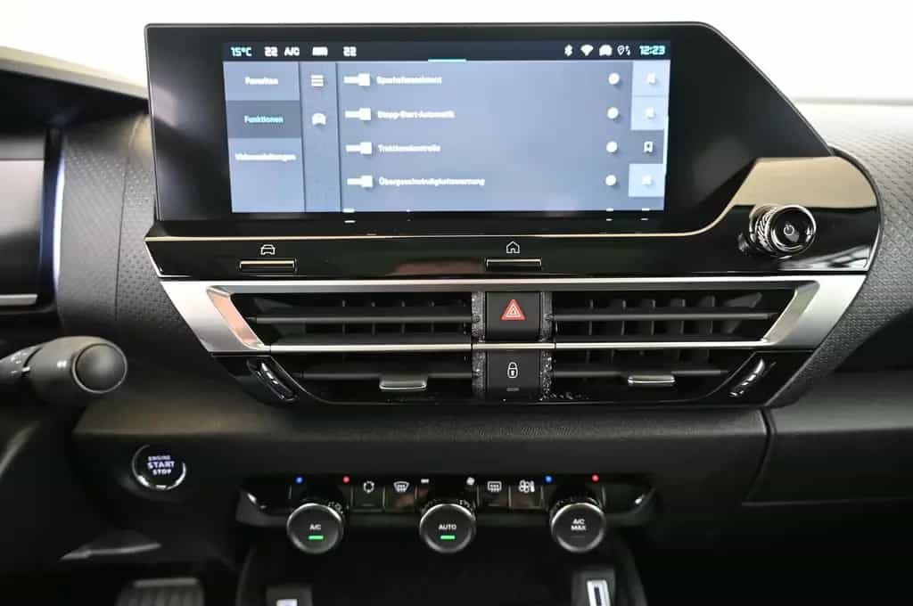 Citroën C4 X 1.2 PT EAT8 130 MAX LED/NAV/SOUND/PANO/H-UP 05/2024-photo-16