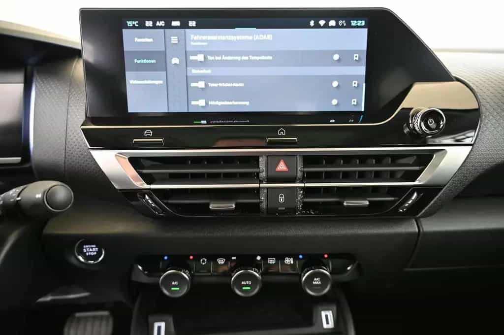 Citroën C4 X 1.2 PT EAT8 130 MAX LED/NAV/SOUND/PANO/H-UP 05/2024-photo-17