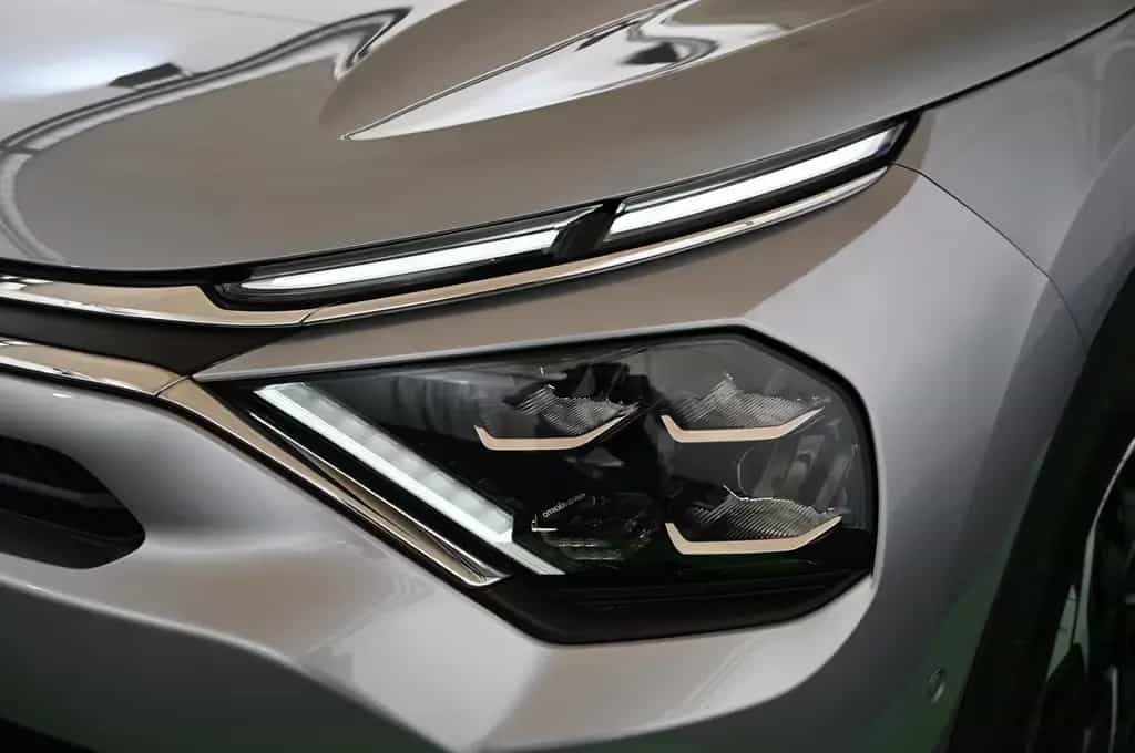 Citroën C4 X 1.2 PT EAT8 130 MAX LED/NAV/SOUND/PANO/H-UP 04/2024-photo-8