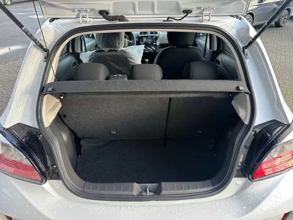 Mitsubishi Space Star Select+ Black 06/2025-photo-6