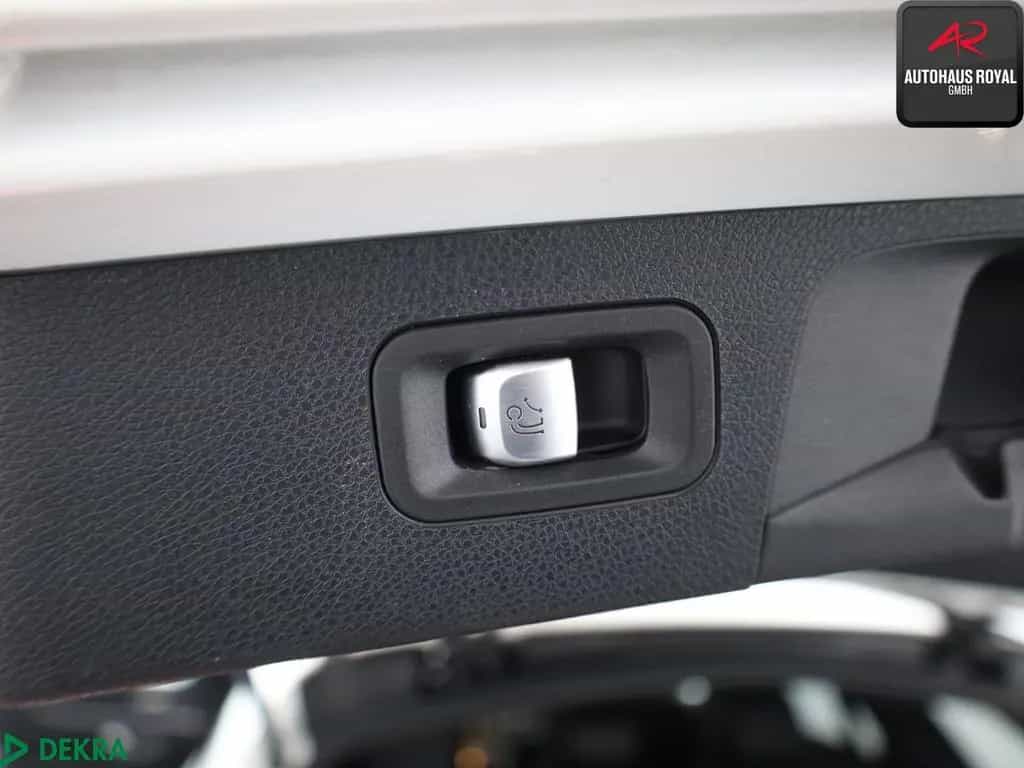 Mercedes-Benz E-Class 200 4M T AMG NIGHT MULTIBEAM,360GRAD,DISTRO,SH 03/2018-photo-25