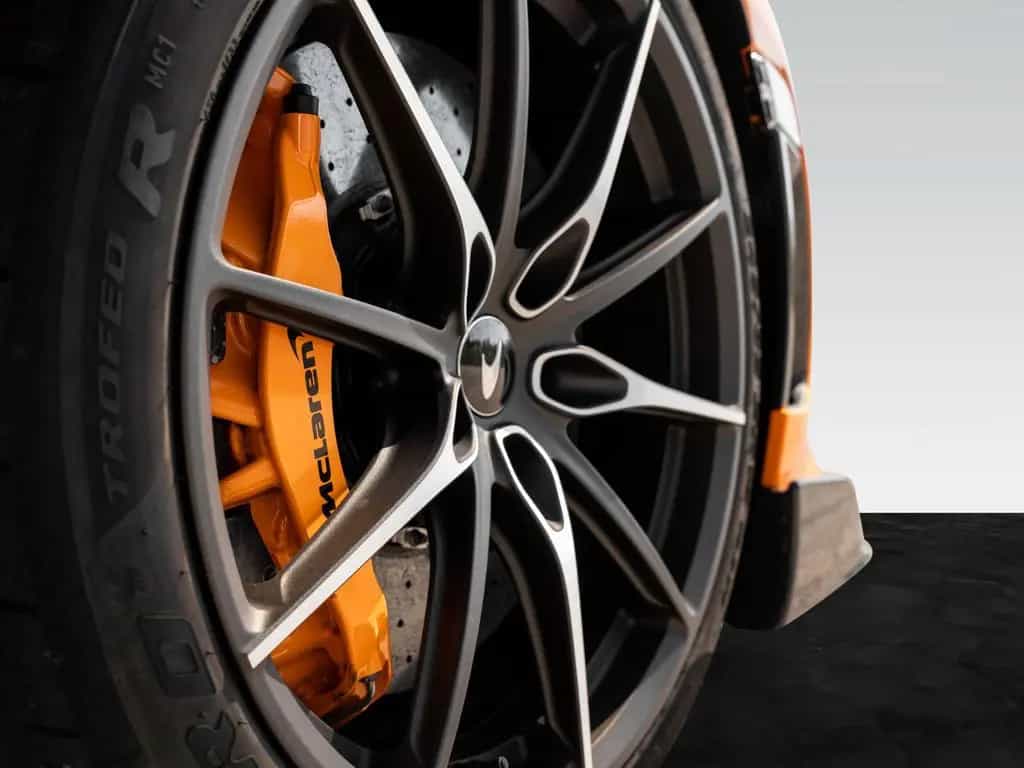 McLaren 765LT Spider | Carbon Exterior | Racing Seats 08/2022-photo-23