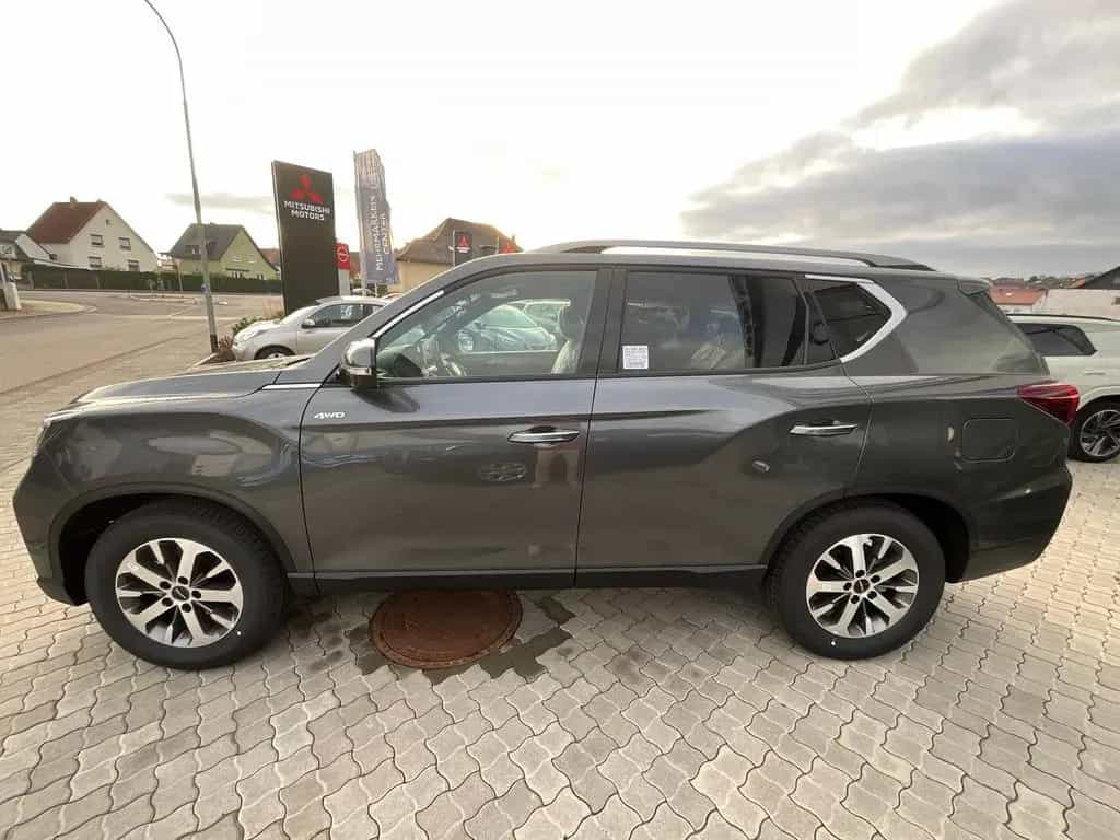 KGM Rexton LUX 2,2Di AHK3,5t 5 Jahre Herstellergaran null-photo-1