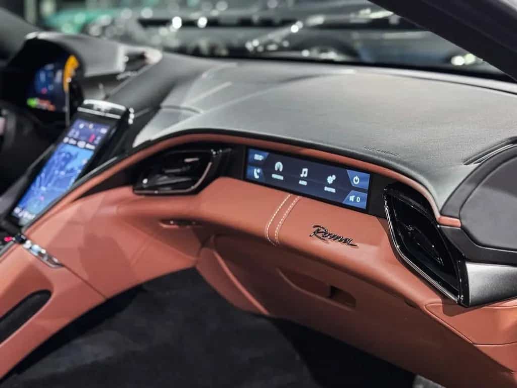 Ferrari Roma Magneride+ADAS-Paket+Beif-Display 09/2021-photo-19