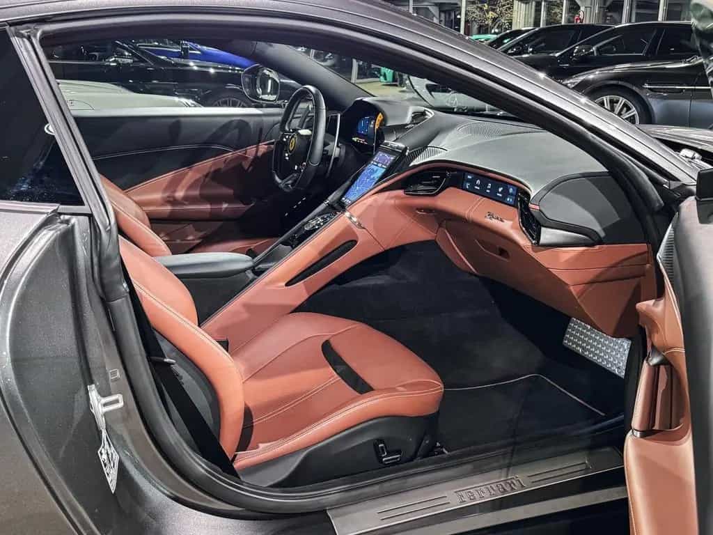 Ferrari Roma Magneride+ADAS-Paket+Beif-Display 09/2021-photo-20
