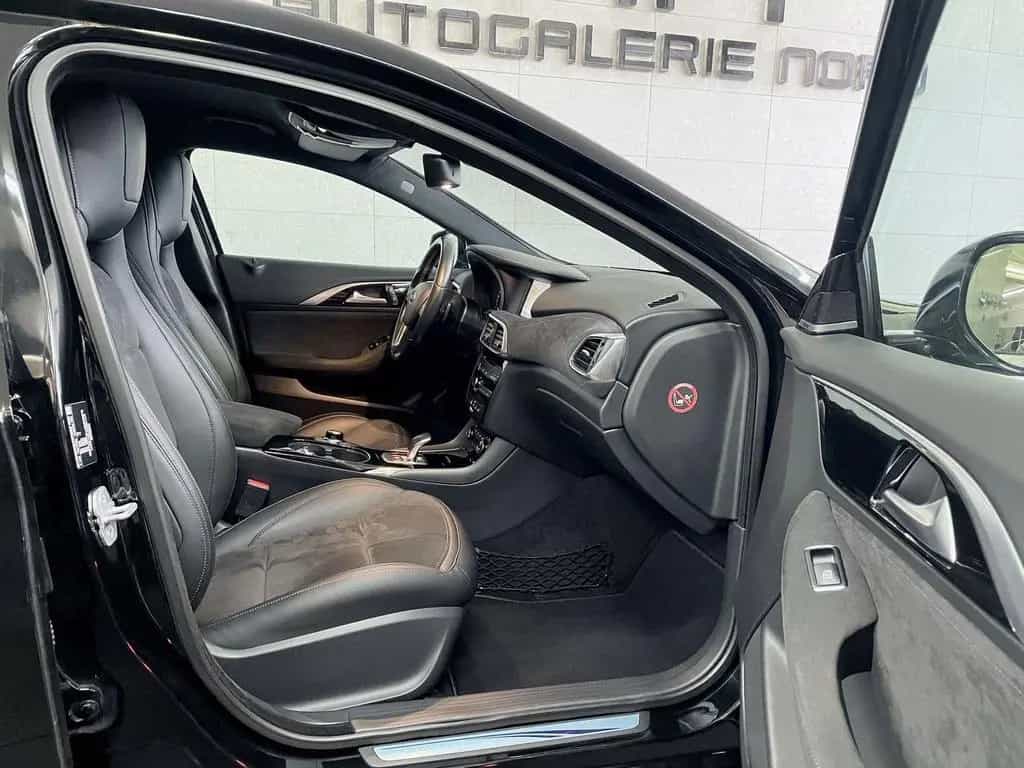 Infiniti Q30 S AWD Premium City Black AFS+Leder+Navi 03/2017-photo-12