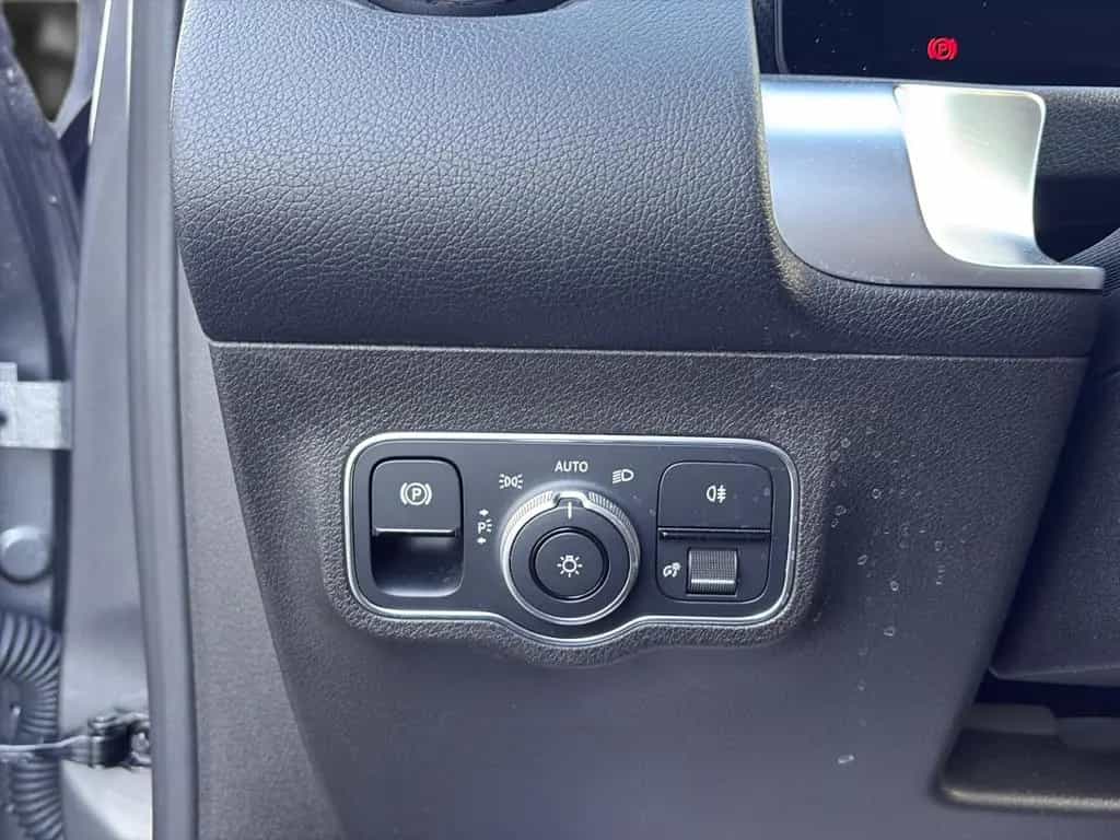 Mercedes-Benz GLB 250 AMG 20*Kamera*LED*Distro*Alcantara*DAB*T 09/2021-photo-19