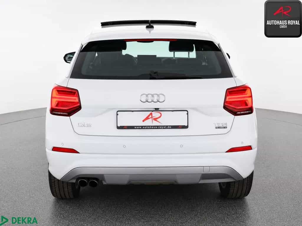 Audi Q2 2.0 TFSI qu S LINE KEYLESS,HUD,KAMERA,PANO,SH 08/2018-photo-3