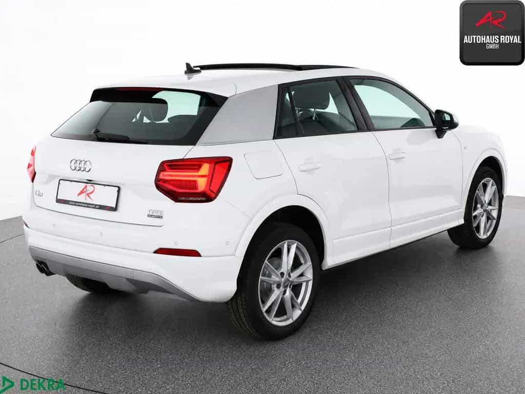 Audi Q2 2.0 TFSI qu S LINE KEYLESS,HUD,KAMERA,PANO,SH 08/2018-photo-4