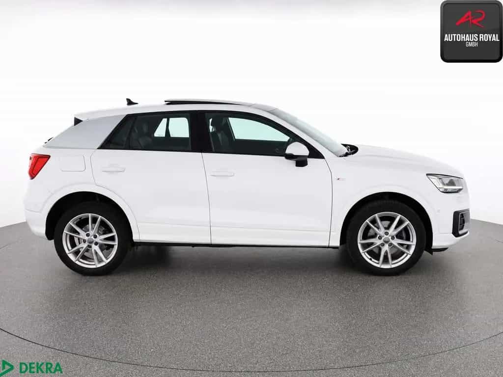 Audi Q2 2.0 TFSI qu S LINE KEYLESS,HUD,KAMERA,PANO,SH 08/2018-photo-5