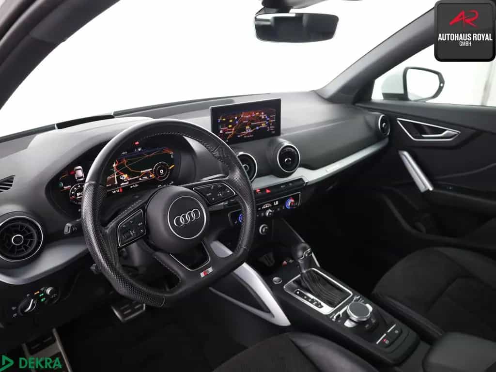 Audi Q2 2.0 TFSI qu S LINE KEYLESS,HUD,KAMERA,PANO,SH 08/2018-photo-7