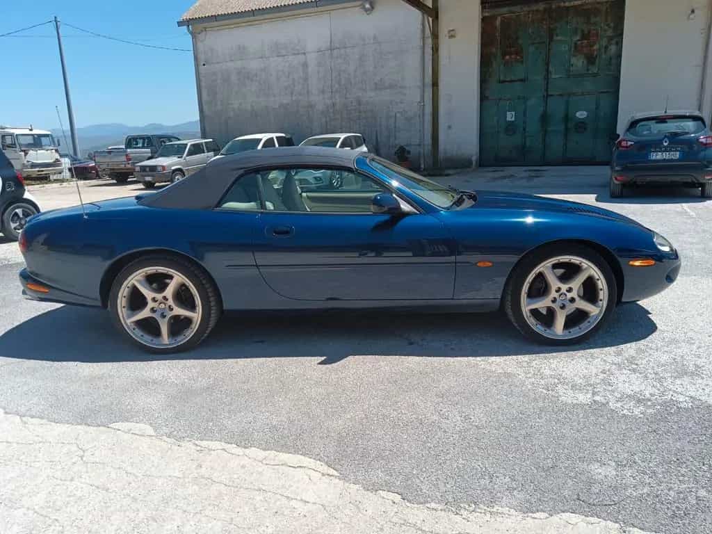 Jaguar XK XKR 4.0 Convertibile 05/2000-photo-10