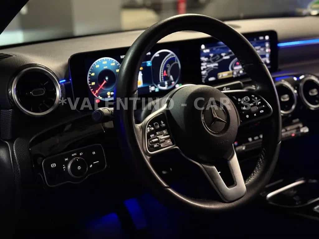 Mercedes-Benz A 200 Automatik/Navi/Virtual/Ahk/Kam/Spurh/Totwi 09/2018-photo-16