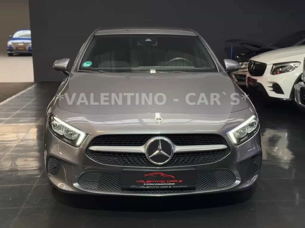 Mercedes-Benz A 200 Automatik/Navi/Virtual/Ahk/Kam/Spurh/Totwi 09/2018-photo-2