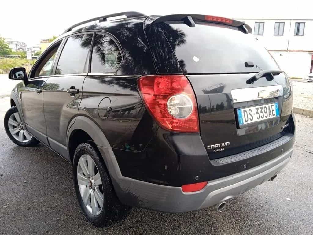 Chevrolet Captiva 2.0 VCDi LT 5 POSTI 08/2008-photo-1