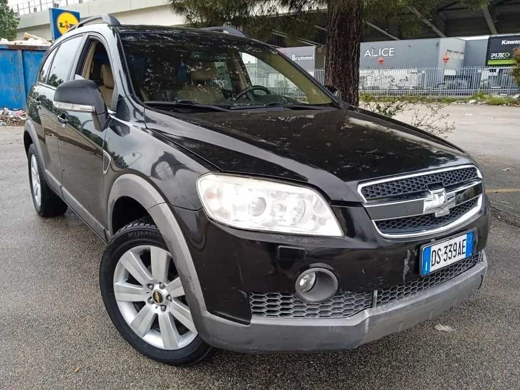 Chevrolet Captiva 2.0 VCDi LT 5 POSTI 08/2008-photo-2