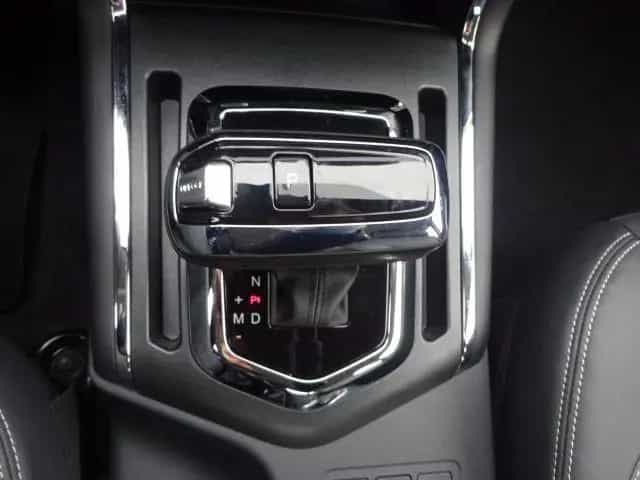 DFSK Rich 6 DoKa 4x4 2,3l AT CarPlay Kamera AHK Navi 11/2025-photo-18
