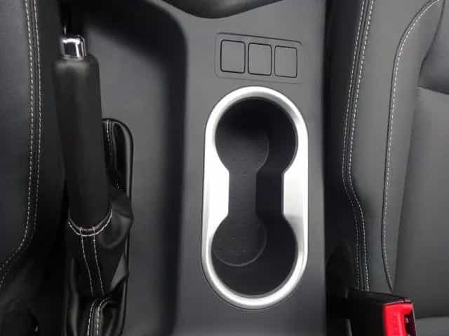 DFSK Rich 6 DoKa 4x4 2,3l AT CarPlay Kamera AHK Navi 11/2025-photo-19