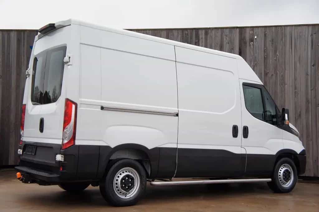 Iveco Daily 35S12 2.3 HPi Hi-Matic L2H2 AHK 85KW Euro6 01/2018-photo-2