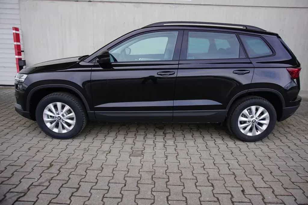 Skoda Karoq 1.5TSI DSG AHK Navi/MirrorLi Kamera LED 02/2024-photo-1
