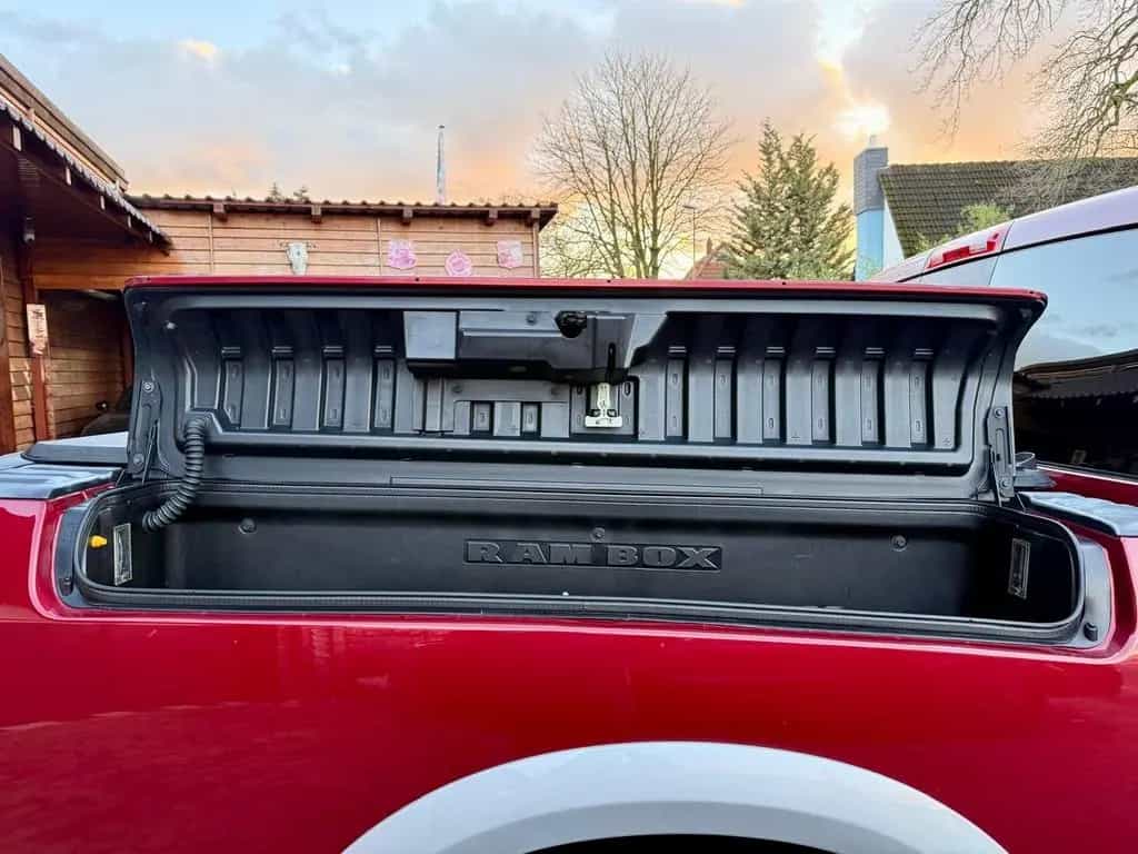 Dodge Clean CARFAX*UNFALLFREI*LARAMIE*RAMBOX*GARANTIE 10/2018-photo-17