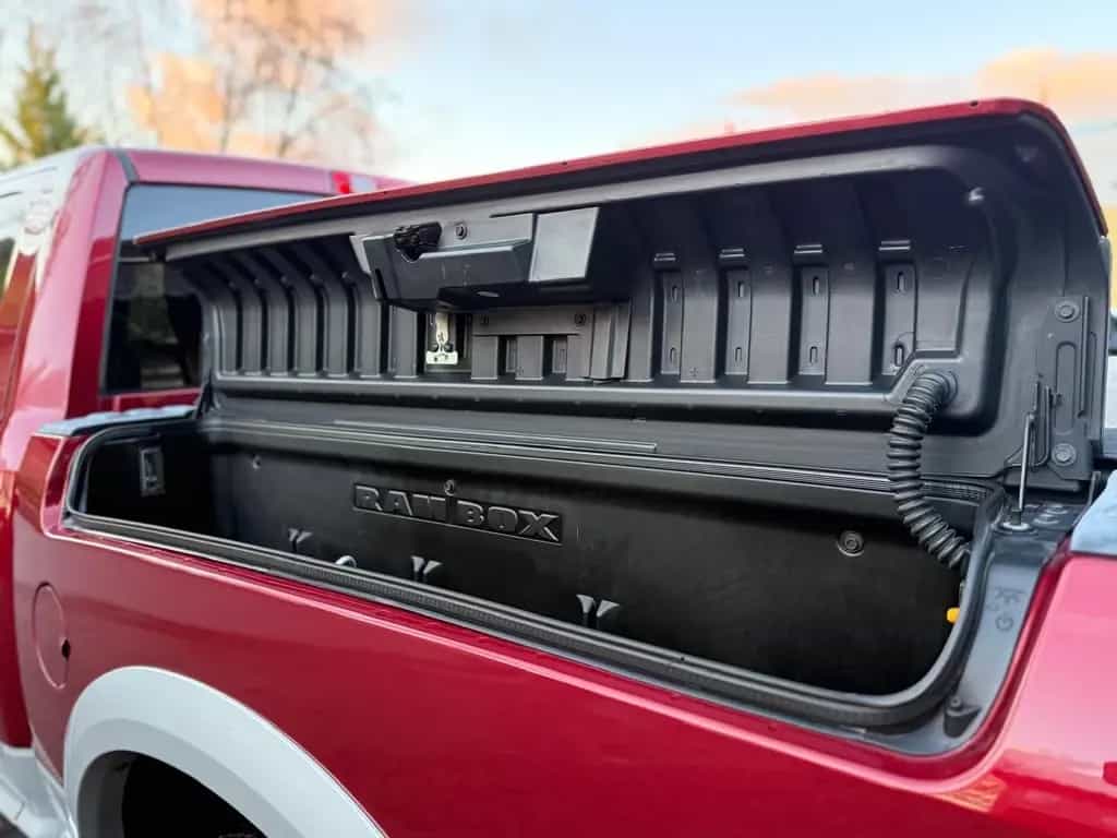 Dodge Clean CARFAX*UNFALLFREI*LARAMIE*RAMBOX*GARANTIE 10/2018-photo-30