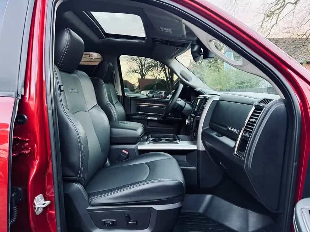 Dodge Clean CARFAX*UNFALLFREI*LARAMIE*RAMBOX*GARANTIE 10/2018-photo-43