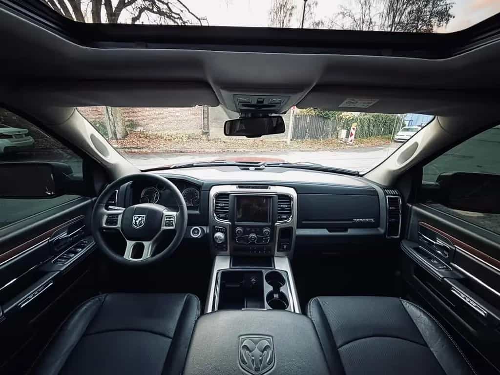 Dodge Clean CARFAX*UNFALLFREI*LARAMIE*RAMBOX*GARANTIE 10/2018-photo-47