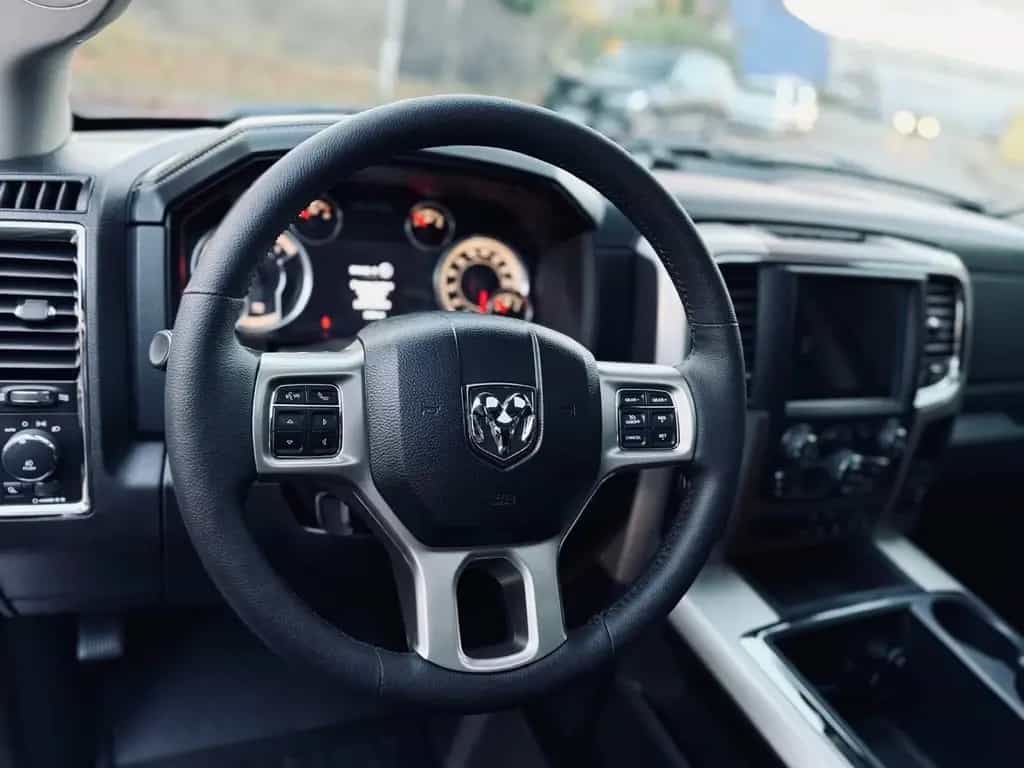 Dodge Clean CARFAX*UNFALLFREI*LARAMIE*RAMBOX*GARANTIE 10/2018-photo-49