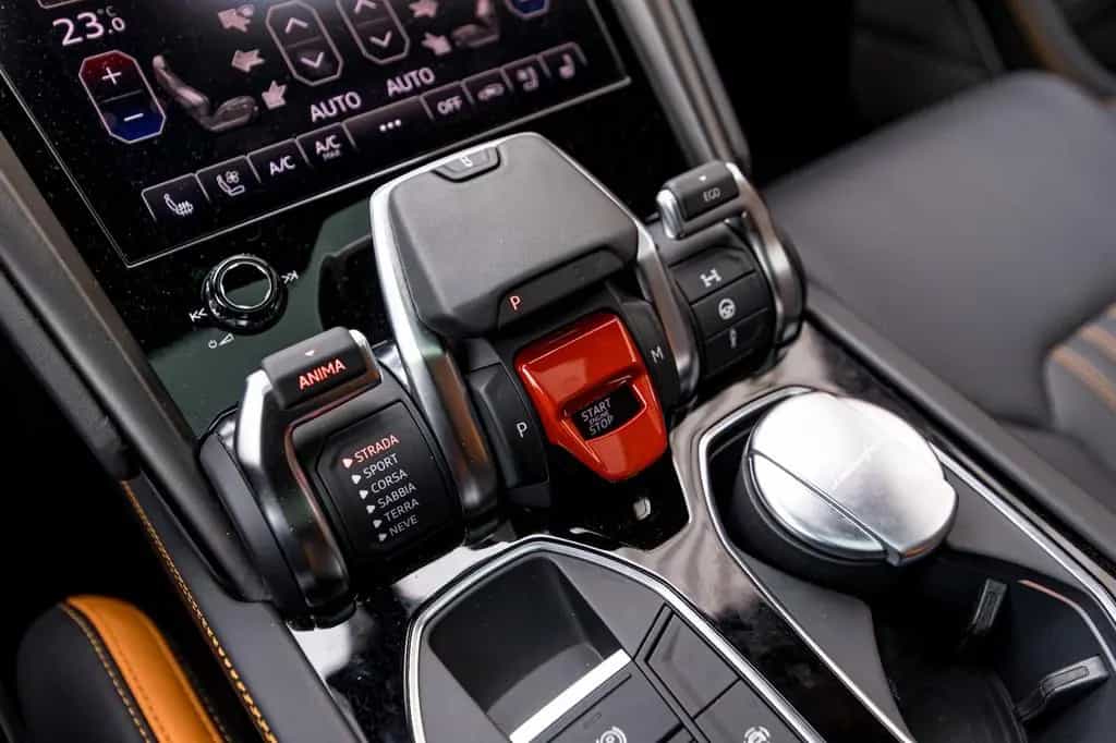 Lamborghini Urus 4.0 V8 Sport 08/2024-photo-17