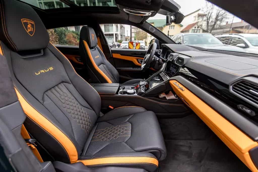 Lamborghini Urus 4.0 V8 Sport 08/2024-photo-21