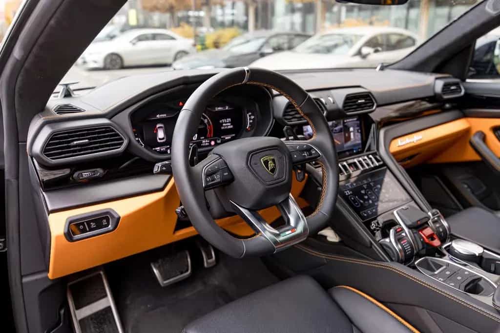 Lamborghini Urus 4.0 V8 Sport 08/2024-photo-6