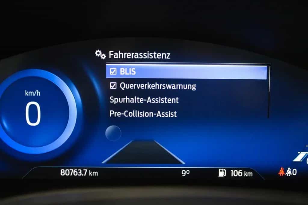 Ford Focus ST-Line X Turnier AHK LED NAVI CAM WinterP 11/2021-photo-12