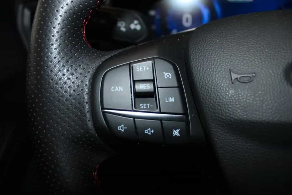 Ford Focus ST-Line X Turnier AHK LED NAVI CAM WinterP 11/2021-photo-16