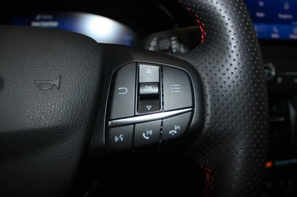Ford Focus ST-Line X Turnier AHK LED NAVI CAM WinterP 11/2021-photo-17