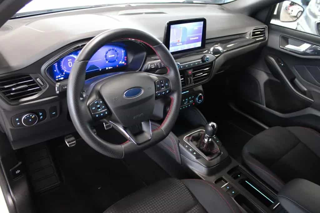 Ford Focus ST-Line X Turnier AHK LED NAVI CAM WinterP 11/2021-photo-8