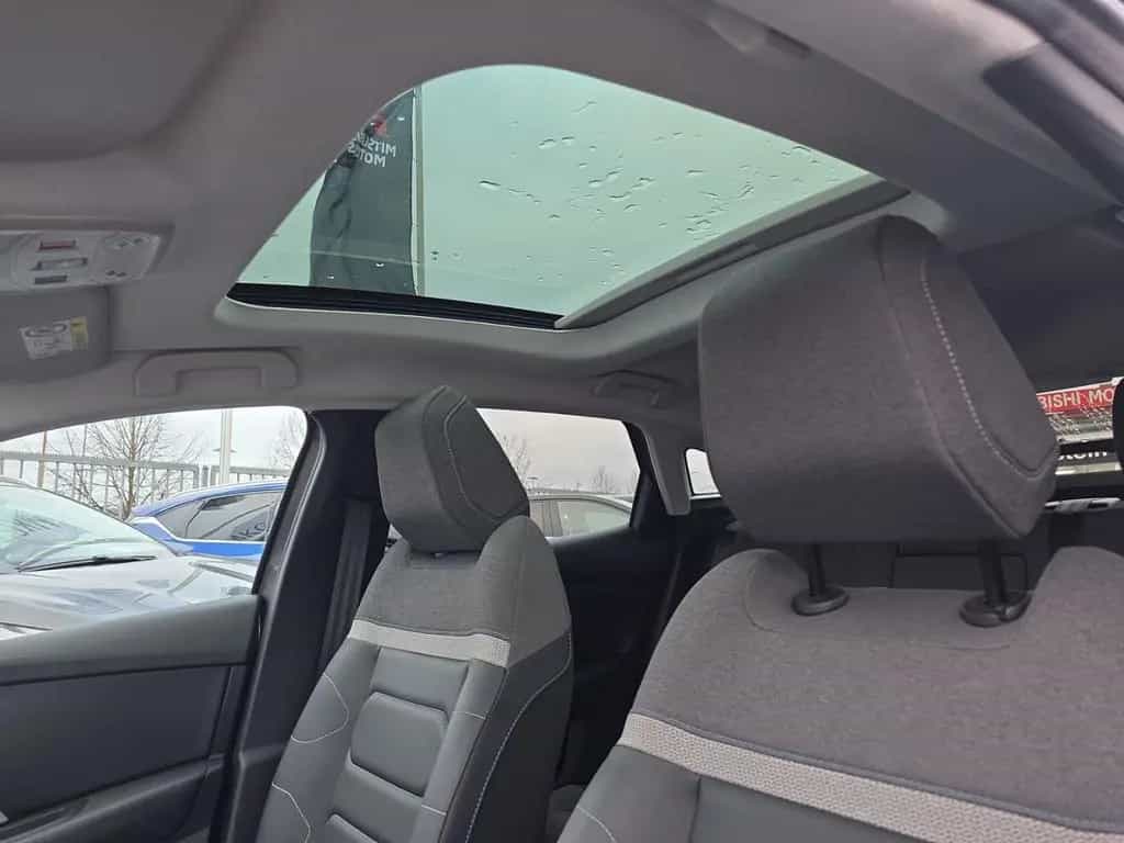 Citroën C4 Max 1.2 PureTech 130 Schiebedach HeadUp Navi 05/2024-photo-24
