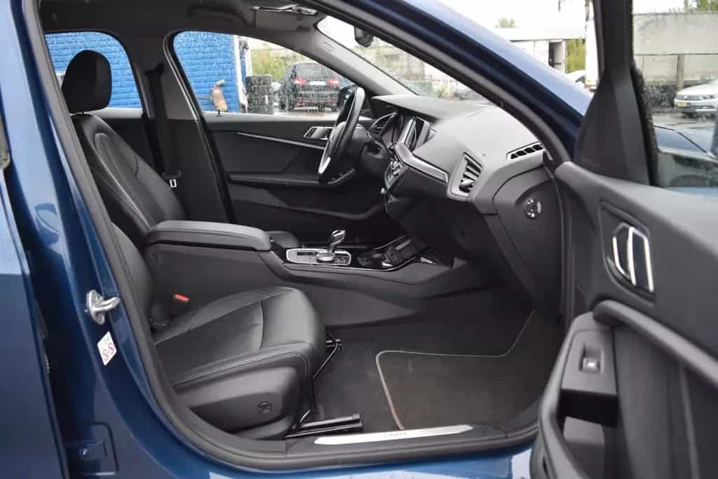 BMW 116 iA Luxury Line 02/2021-photo-13