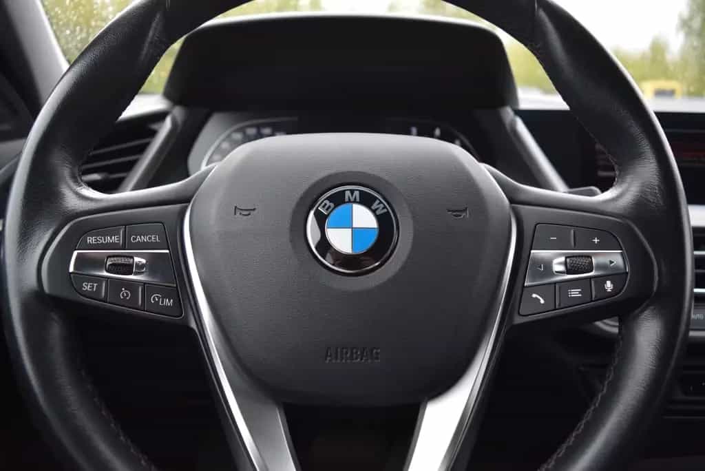 BMW 116 iA Luxury Line 02/2021-photo-18