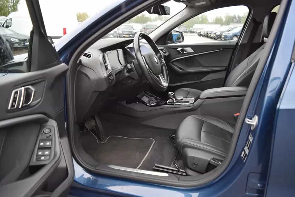 BMW 116 iA Luxury Line 02/2021-photo-4