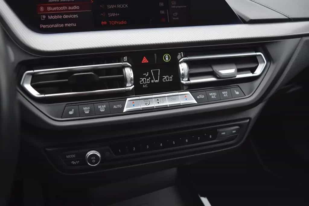BMW 116 iA Luxury Line 02/2021-photo-7