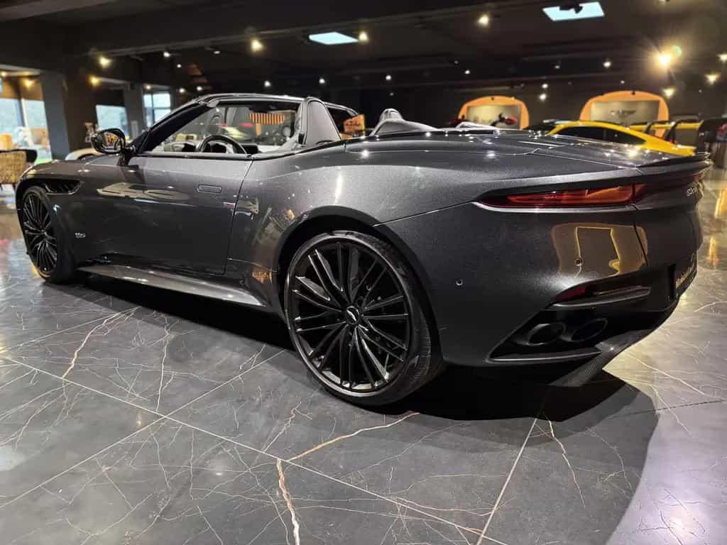 Aston Martin DBS Volante Superleggera Dt.Auto*Carbon 11/2020-photo-1
