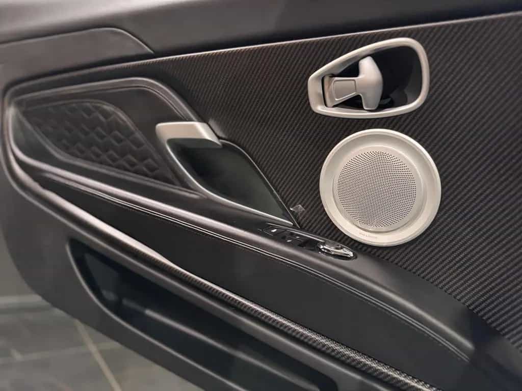 Aston Martin DBS Volante Superleggera Dt.Auto*Carbon 11/2020-photo-21