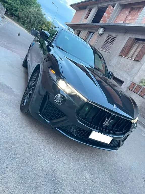 Maserati Levante V6 250cv Diesel AWD Gransport 12/2018-photo-3