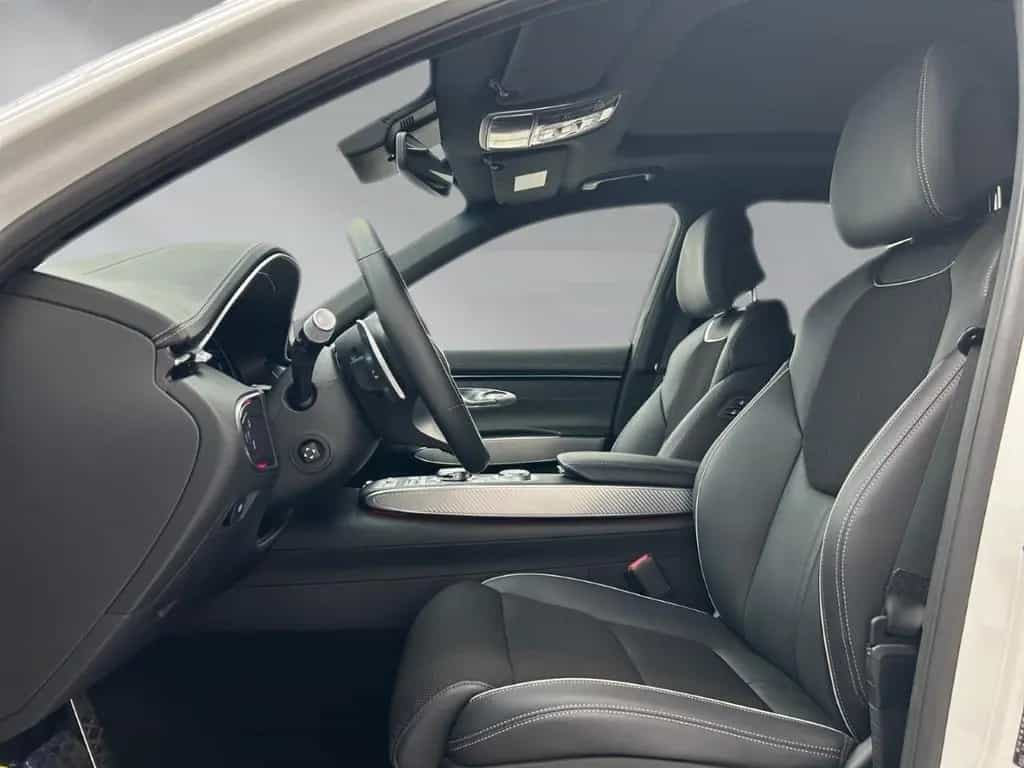 Genesis GV70 Sport 4WD AD El. Panodach Navi Digitales Co 05/2024-photo-9